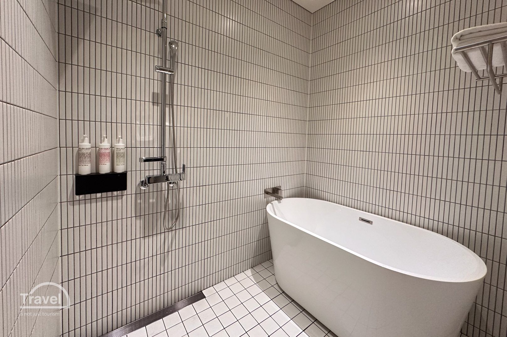 Baño del Good Ol'Days Hotel en Busan