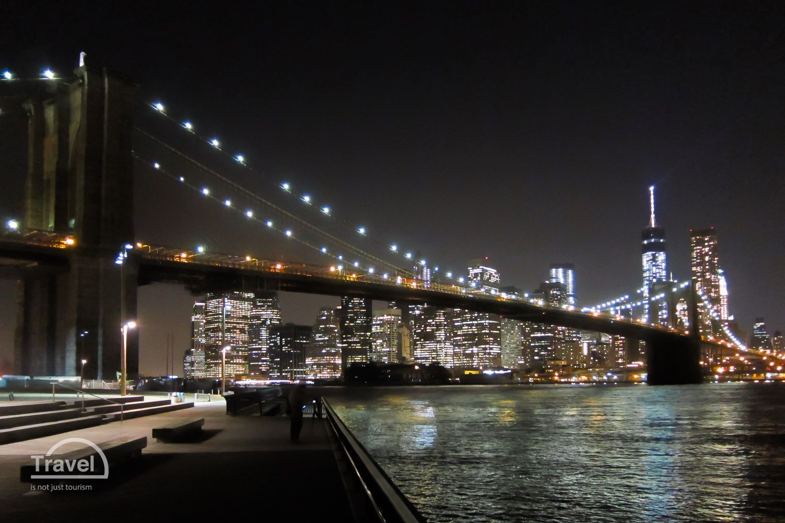 DUMBO Park nocturna