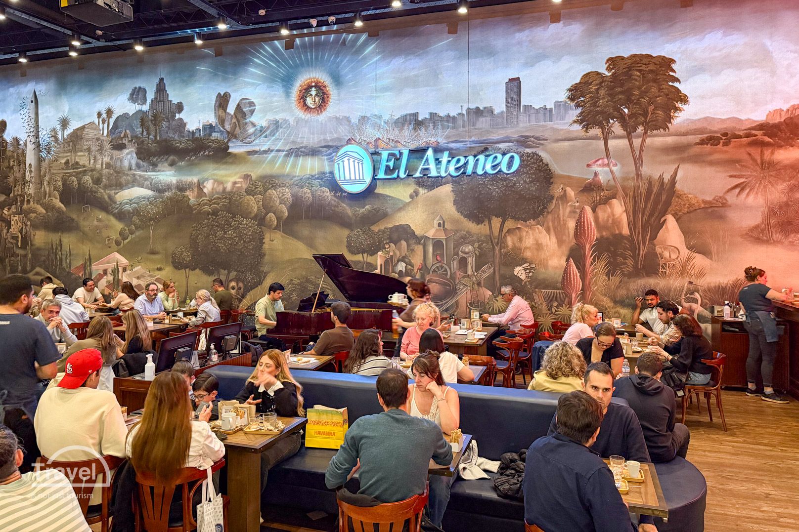 Ateneo Grand Splendid cafetería