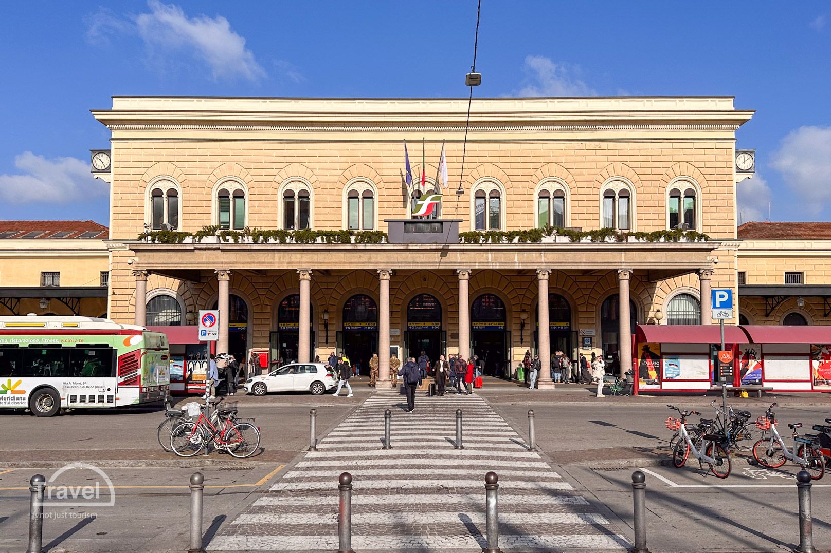 Fachada Stazione Bologna Centrale