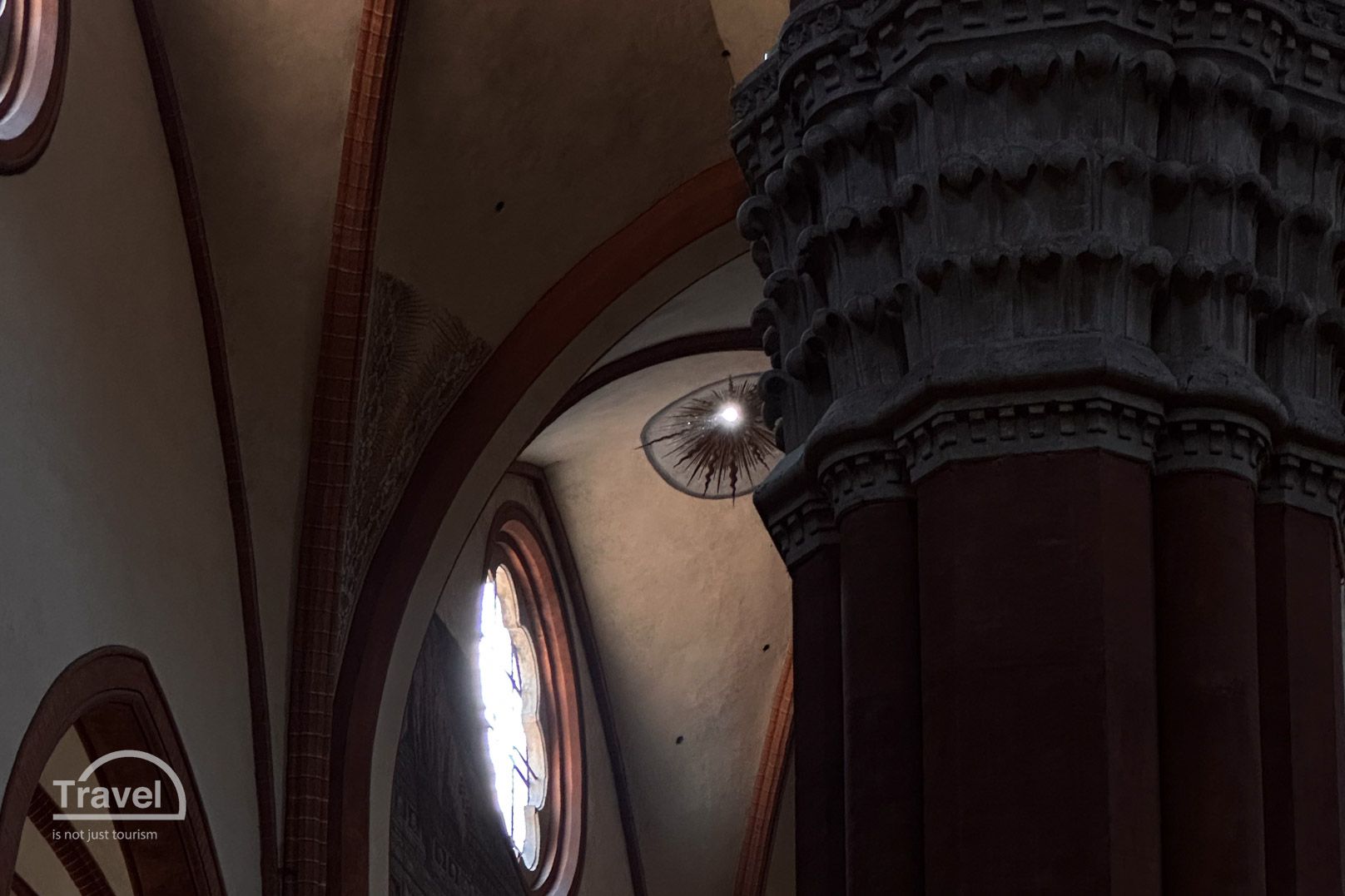 Rayo de luz San Petronio
